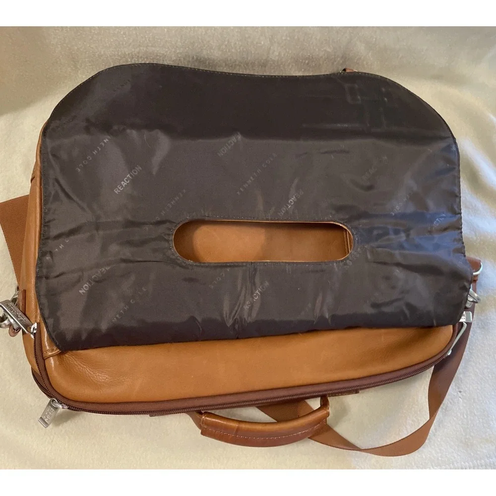 Kenneth Cole Reaction Carmel Leather Multiple Pocket Messenger Laptop Briefcase